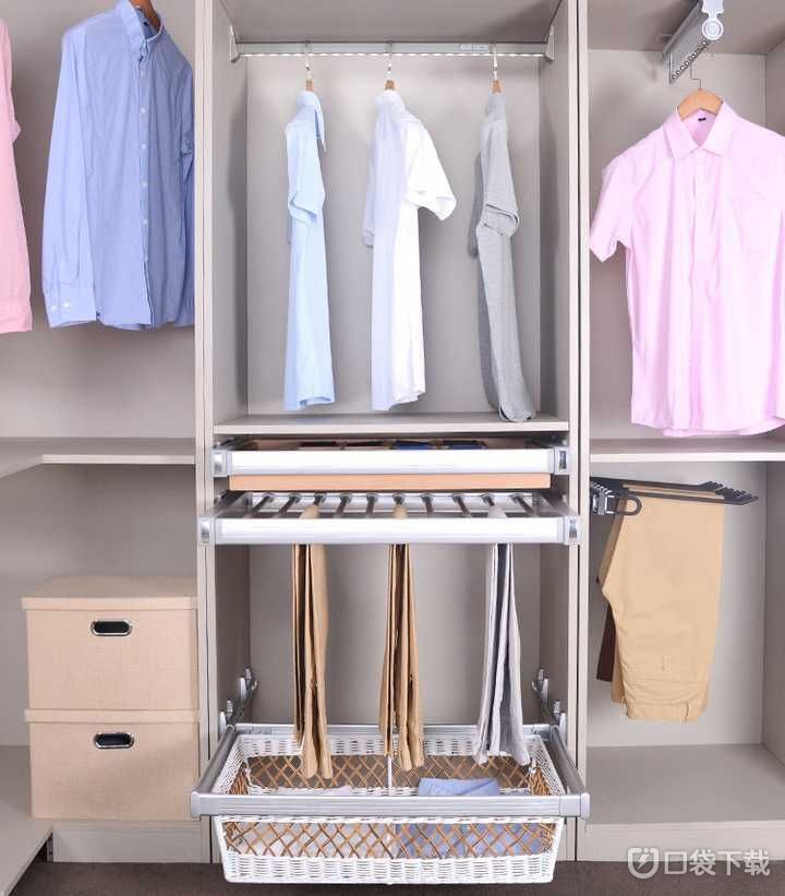 隔板区衣柜的收纳方法:教你如何高效利用隔板区衣柜